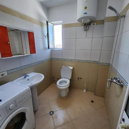 Class House * Tirana