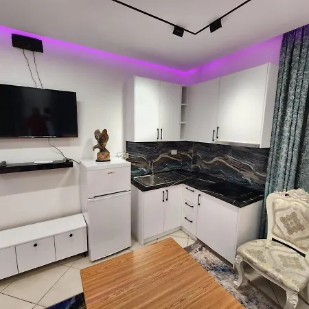 Class House * Tirana